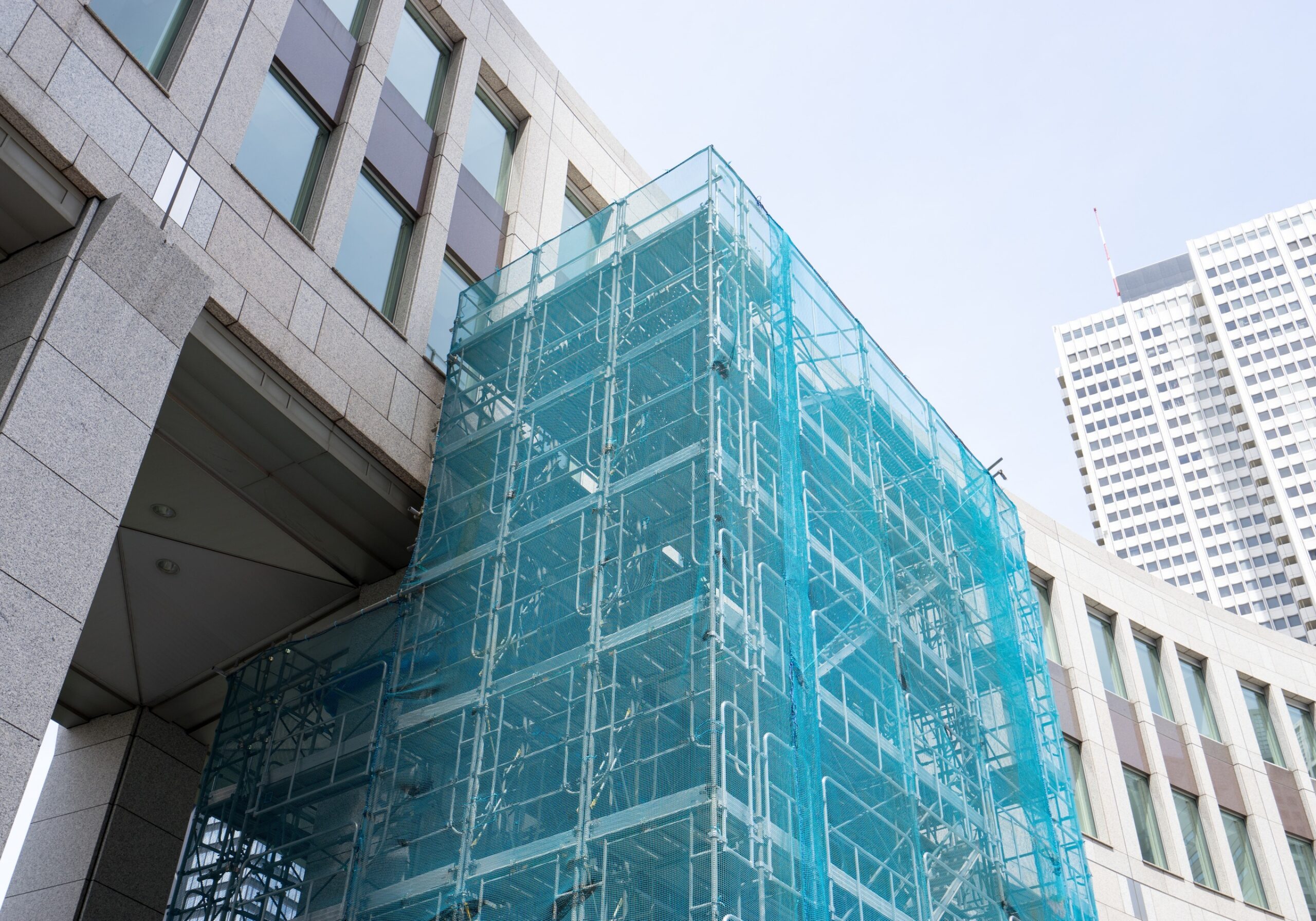 三重県 四日市市 鳶工事 足場工事 改修足場 解体養生足場 吊り足場 新築足場 プラント足場 仮囲い工事 鈴鹿市 桑名市