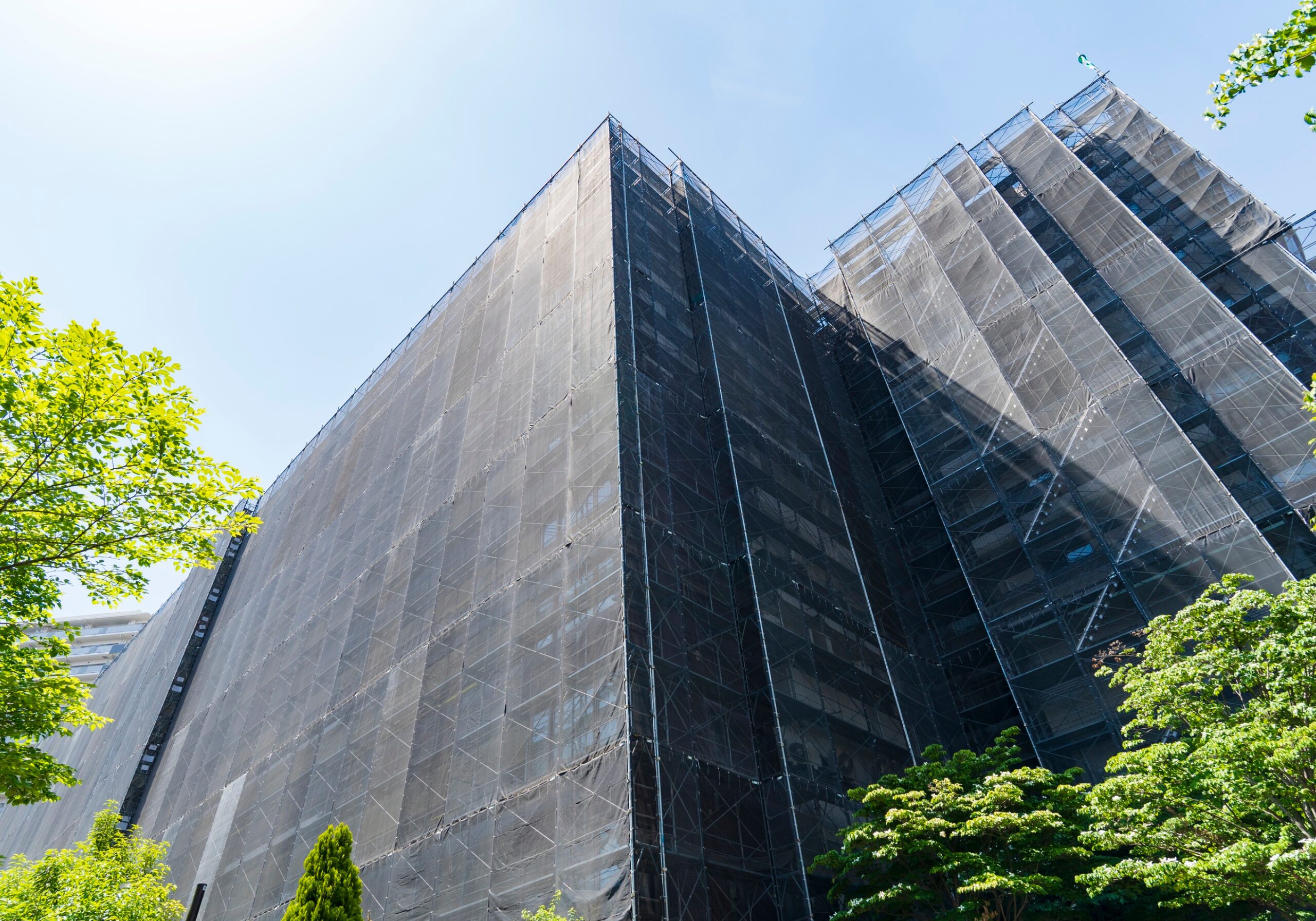 三重県 四日市市 鳶工事 足場工事 改修足場 解体養生足場 吊り足場 新築足場 プラント足場 仮囲い工事 鈴鹿市 桑名市