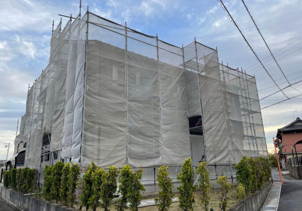 三重県 四日市市 鳶工事 足場工事 改修足場 解体養生足場 吊り足場 新築足場 プラント足場 仮囲い工事 鈴鹿市 桑名市
