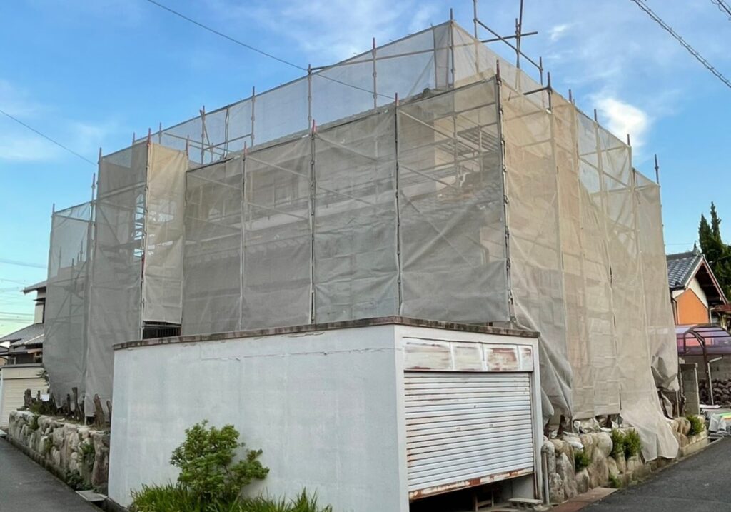 三重県 四日市市 鳶工事 足場工事 改修足場 解体養生足場 吊り足場 新築足場 プラント足場 仮囲い工事 鈴鹿市 桑名市