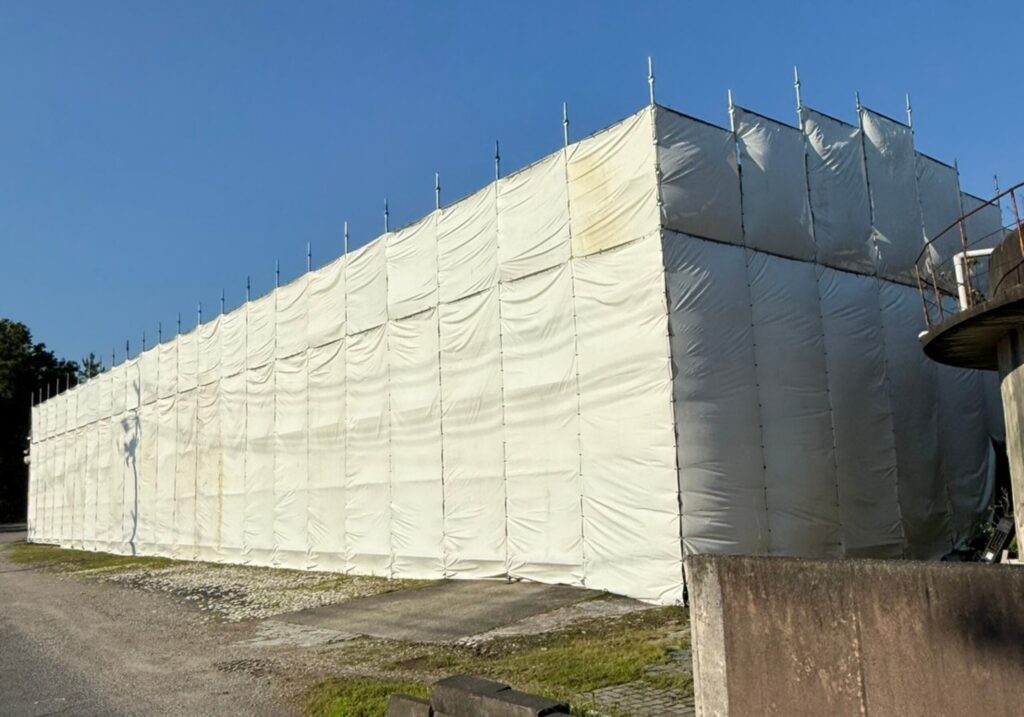 三重県 四日市市 鳶工事 足場工事 改修足場 解体養生足場 吊り足場 新築足場 プラント足場 仮囲い工事 鈴鹿市 桑名市